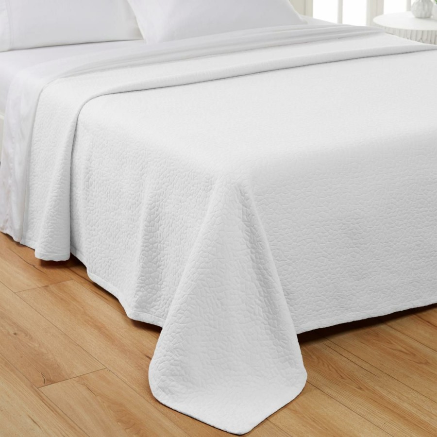 Quilts & Bedspreads * | Outlet "As Is" Concierge Collection Matelasse 3-Piece Cotton Coverlet Set