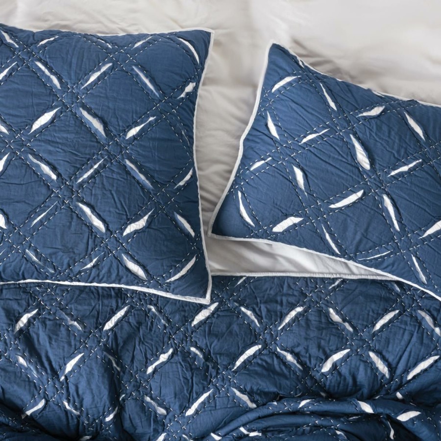 Quilts & Bedspreads * | Offering Discounts Parker Indigo Queen Quilt